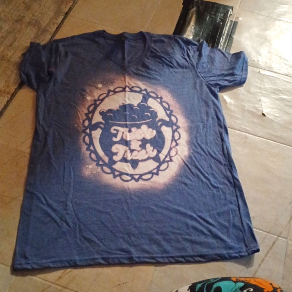 Bleach dye shirt